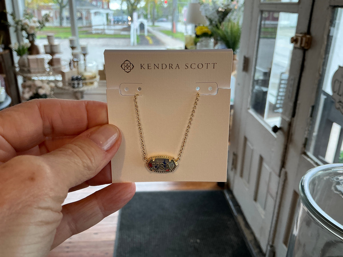 Elisa usa pendant gold ilsn