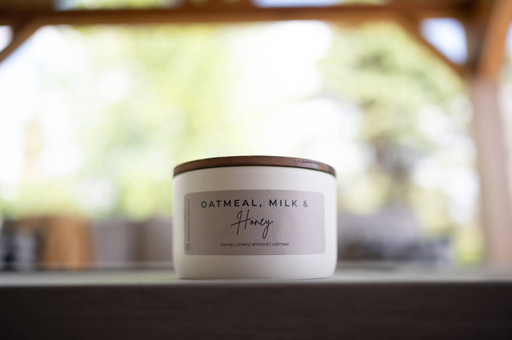 Oatmeal, Milk & Honey | 10 oz Statement Candle