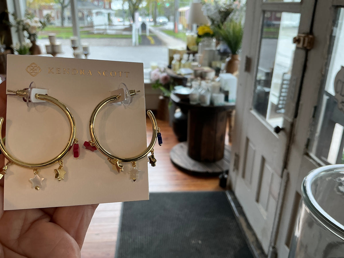Camilla hoop ear gold red white blue mix