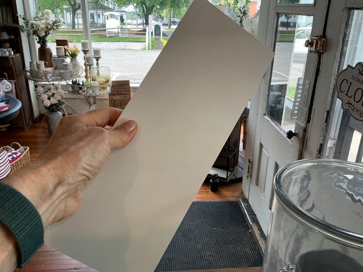 White rectangle