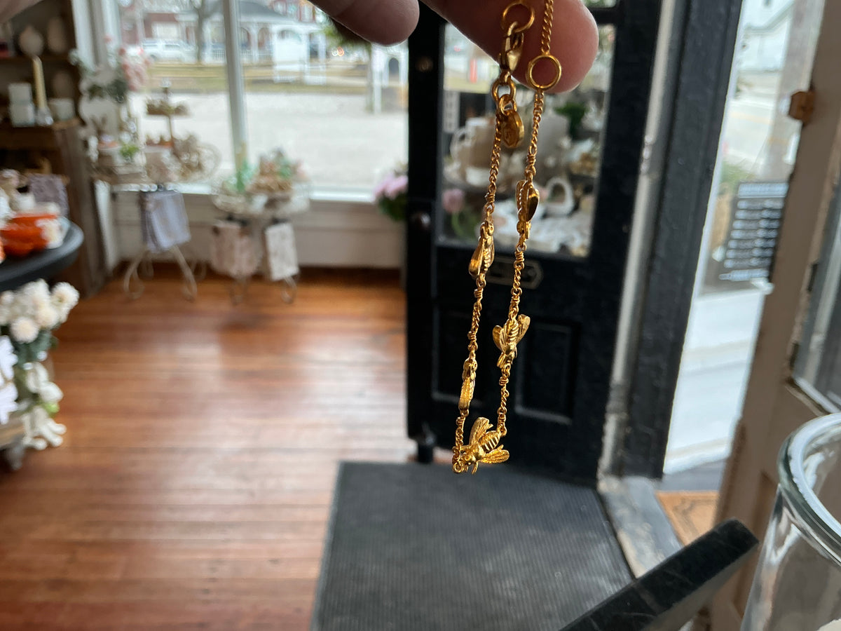 Bee Delicate Bracelet