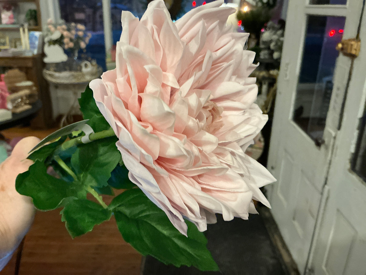 Real Touch Dahlia Stem 29”